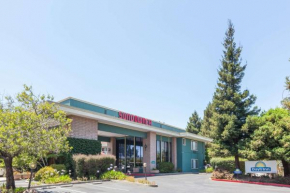 Days Inn & Suites by Wyndham Sunnyvale